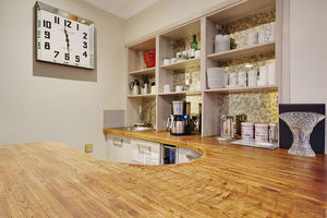 Communal Lounge- click for photo gallery